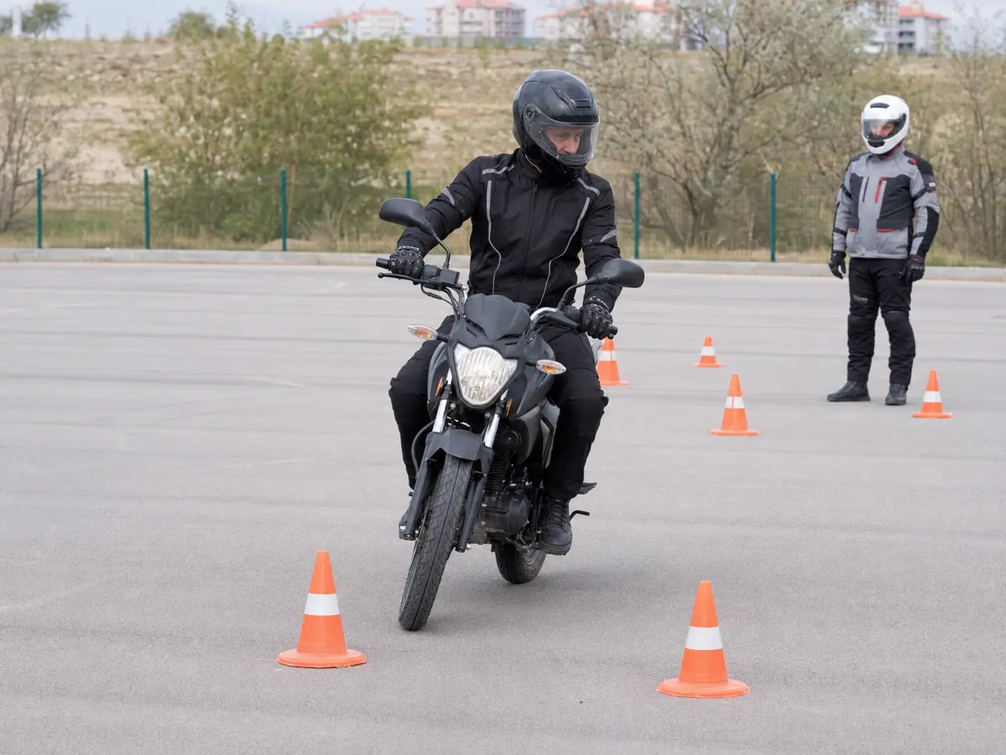 B ehliyetiyle A1 motosiklet kullanımı için direksiyon eğitimi