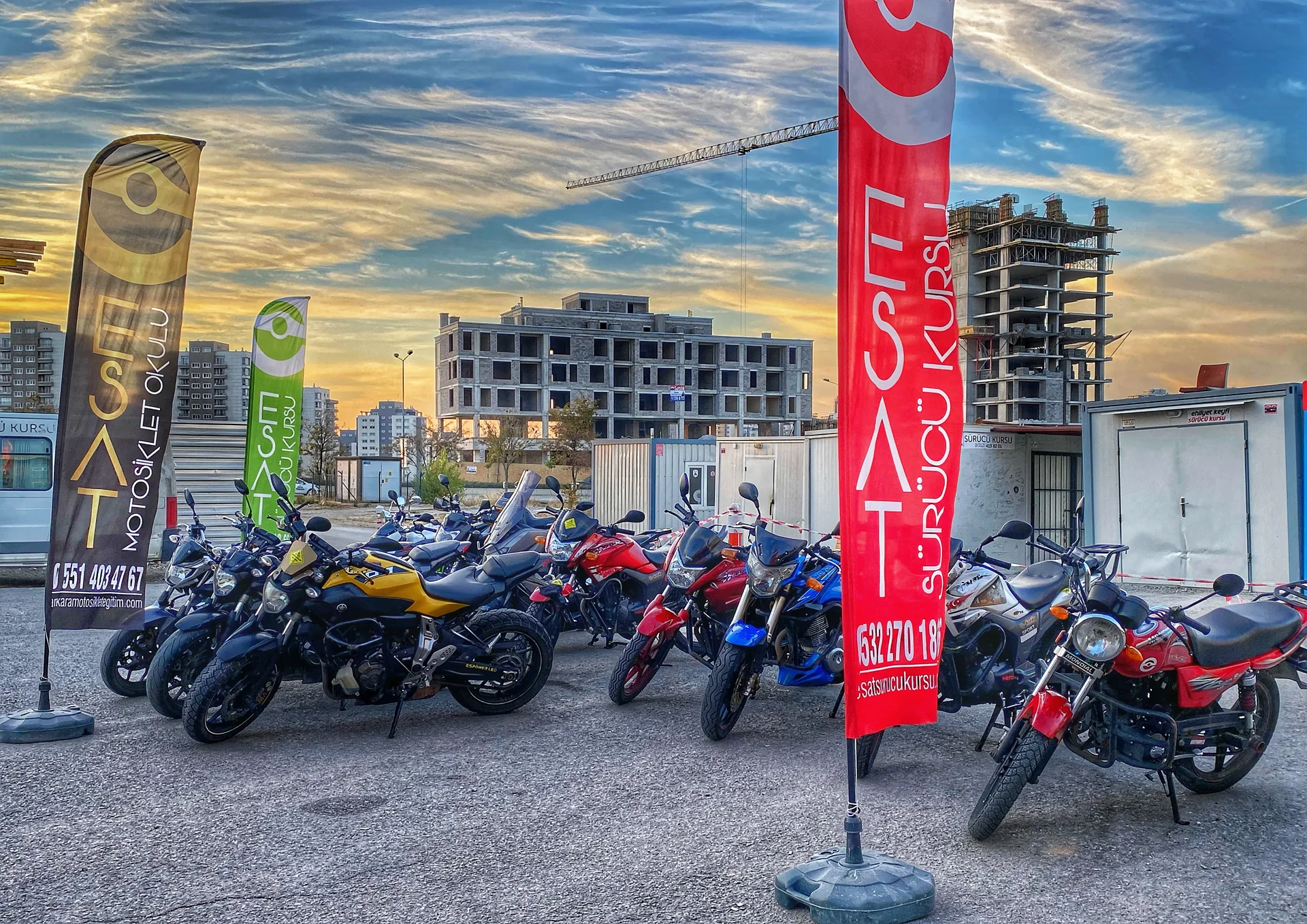 Esat Motosiklet Okulu eğitim motosikletleri